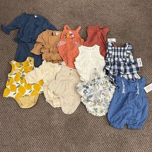 0-3 month girl bundle 🤍 most NWT!